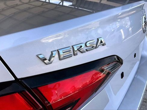 Used 2020 Nissan Versa SV image 21