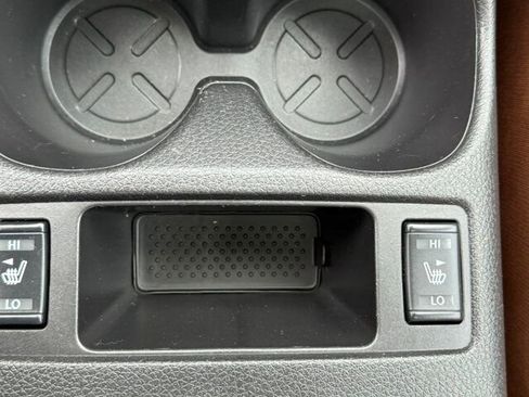 Used 2017 Nissan Rogue SL w/ SL Premium Package image 37