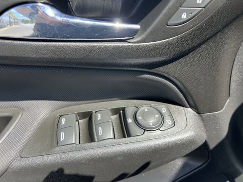 Used 2022 Chevrolet Equinox RS FWD image 15