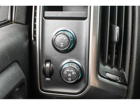 Used 2018 Chevrolet Silverado 1500 LT w/ All Star Edition AWD/4WD image 42
