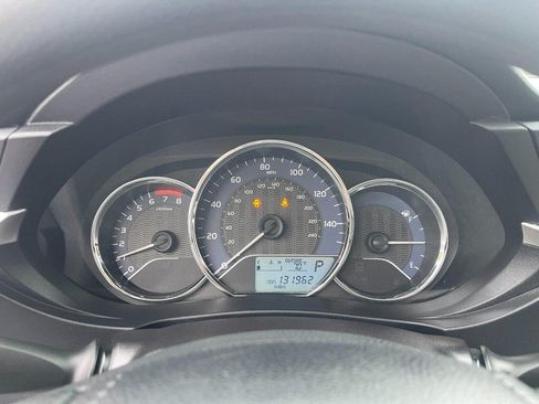 Used 2015 Toyota Corolla LE FWD image 17