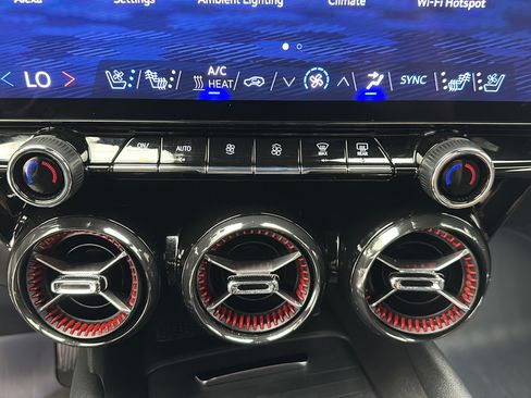 Used 2024 Chevrolet Blazer EV RS AWD/4WD image 18