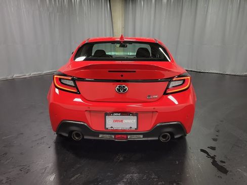 Used 2025 Toyota GR86 Premium w/ ALL Weather Mat Package (TMS) RWD image 7