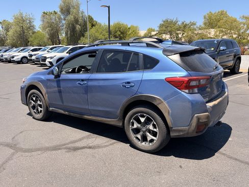 Used 2020 Subaru Crosstrek 2.0i Premium AWD/4WD image 3