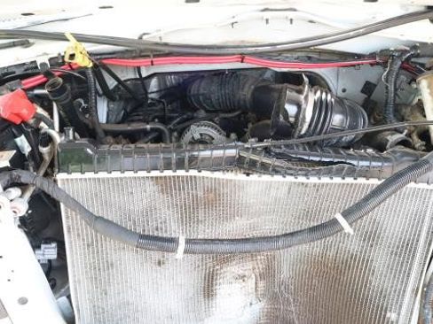 Used 2017 Ford E-350 and Econoline 350 Super Duty image 13