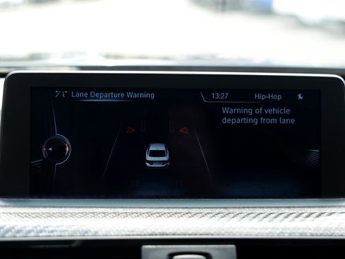 Used 2015 BMW M4 2dr Cpe image 31