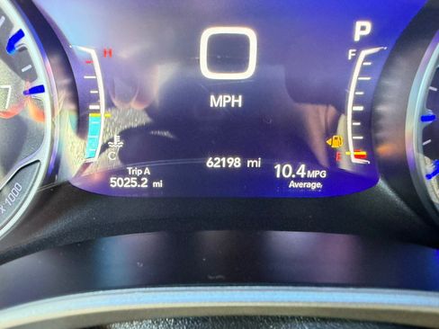 Used 2023 Chrysler Pacifica Touring-L image 31