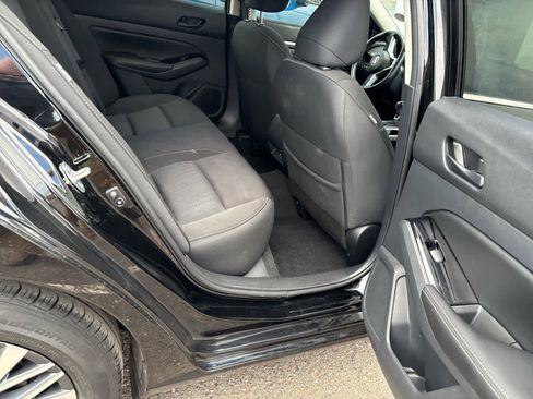 Used 2023 Nissan Altima 2.5 SV w/ SV Premium Package FWD image 12