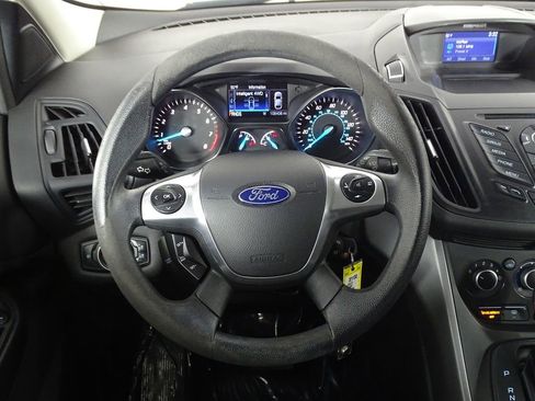 Used 2015 Ford Escape SE image 23