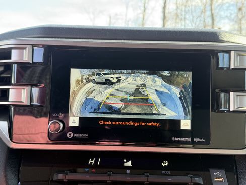 Used 2022 Toyota Tundra SR5 image 3