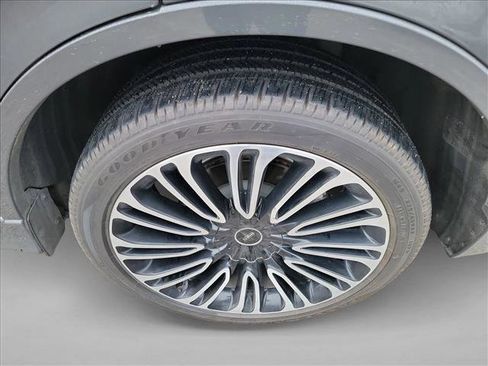 Used 2020 Lincoln Aviator Black Label w/ Dynamic Handling Package image 12