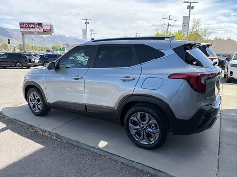 Certified 2024 Kia Seltos S AWD/4WD image 3