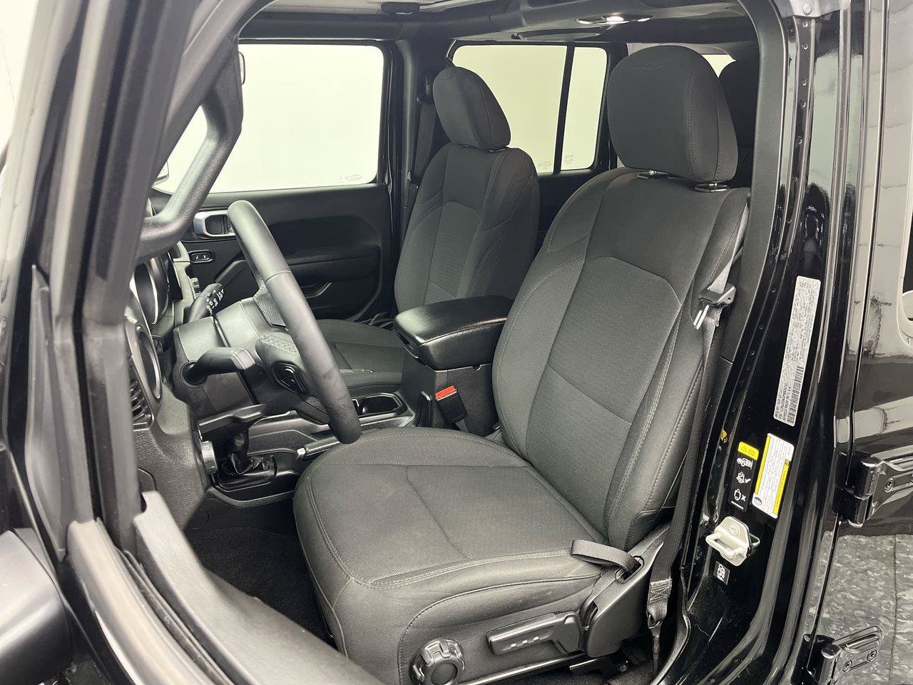 Used 2023 Jeep Wrangler Unlimited Sport AWD/4WD image 8