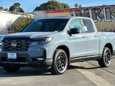 Used 2025 Honda Ridgeline TrailSport+ image 7