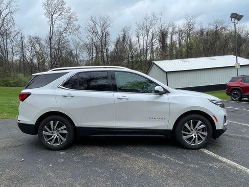 Certified 2022 Chevrolet Equinox Premier AWD/4WD image 2