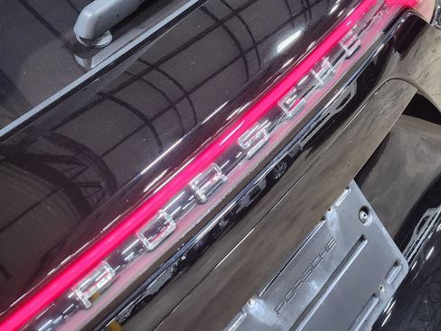 Used 2019 Porsche Cayenne image 25