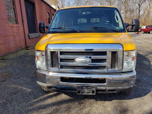 Used 2014 Ford E-250 and Econoline 250 image 4