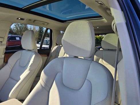 Used 2022 Volvo XC90 T8 Inscription Expression image 24