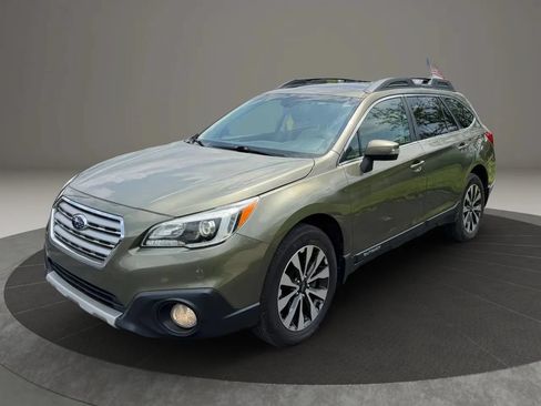 Used 2015 Subaru Outback 3.6R Limited AWD/4WD image 3