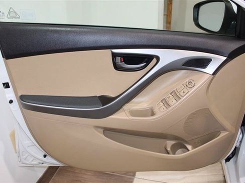 Used 2013 Hyundai Elantra GLS FWD image 26