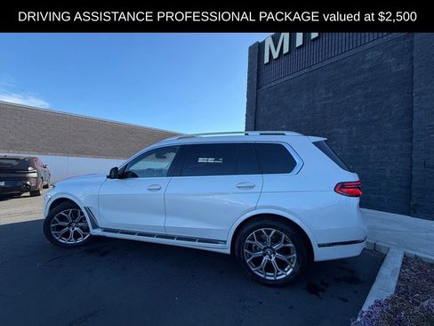 Used 2026 BMW X7 xDrive40i AWD/4WD image 2