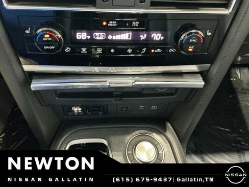 Used 2021 Nissan Armada SV RWD image 9