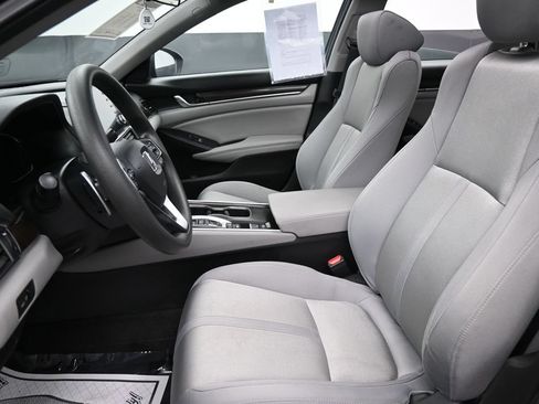 Used 2018 Honda Accord EX image 23