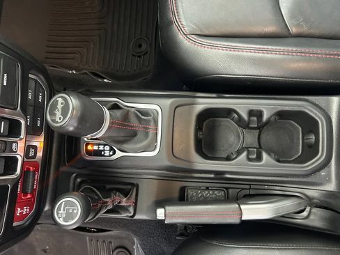 Used 2019 Jeep Wrangler Unlimited Rubicon AWD/4WD image 28