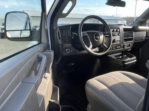 Used 2025 Chevrolet Express 3500 LT w/ LT Preferred Equipment Group RWD image 20
