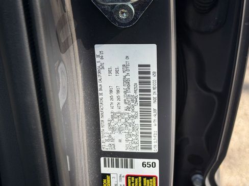 Used 2025 Toyota Tacoma TRD Off-Road image 23