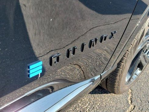 Used 2024 Chevrolet Equinox EV RS image 6