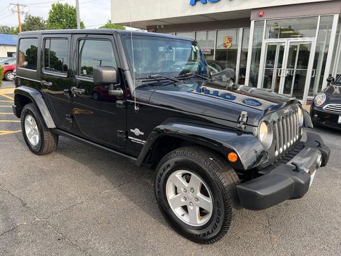 Used 2014 Jeep Wrangler Unlimited Sport AWD/4WD image 4