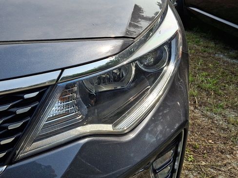 Used 2018 Kia Optima S w/ Panoramic Sunroof Package FWD image 4