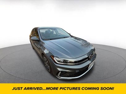 Used 2025 Volkswagen Jetta SE