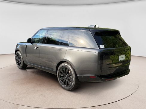 New 2027 Land Rover Range Rover Long Wheelbase SE AWD/4WD image 3