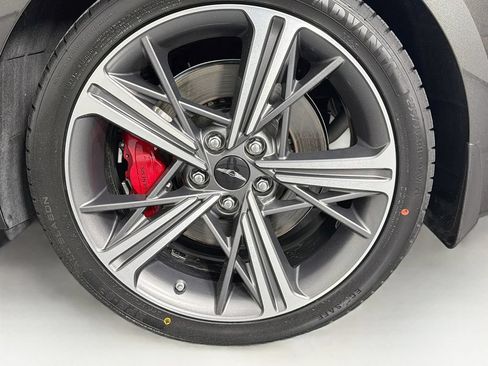 Used 2024 Genesis G70 3.3T image 32
