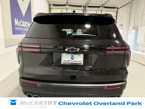 Used 2024 Chevrolet Traverse LS w/ Midnight/Sport Edition FWD image 6