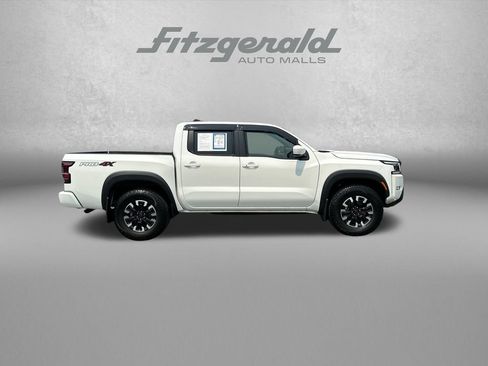 Used 2022 Nissan Frontier PRO-4X w/ Technology Package AWD/4WD image 9