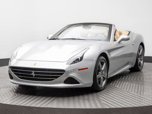 Certified 2016 Ferrari California T image 1