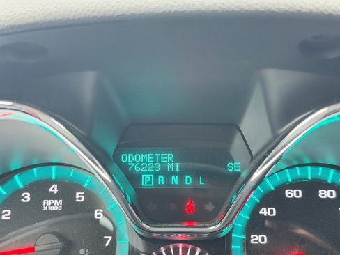 Used 2015 Chevrolet Traverse LT FWD image 21