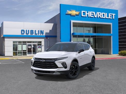 New 2025 Chevrolet Blazer LT w/ Convenience Package image 9