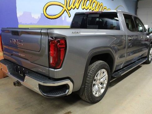Used 2021 GMC Sierra 1500 SLT w/ SLT Premium Plus Package AWD/4WD image 4
