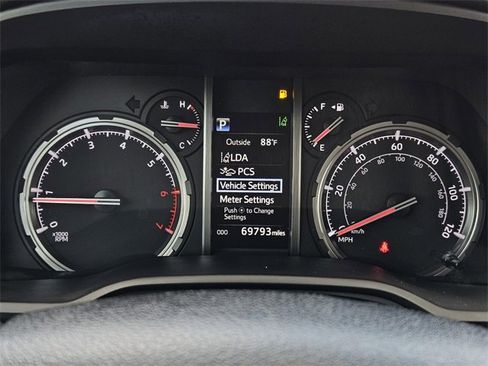 Used 2021 Toyota 4Runner Venture image 10