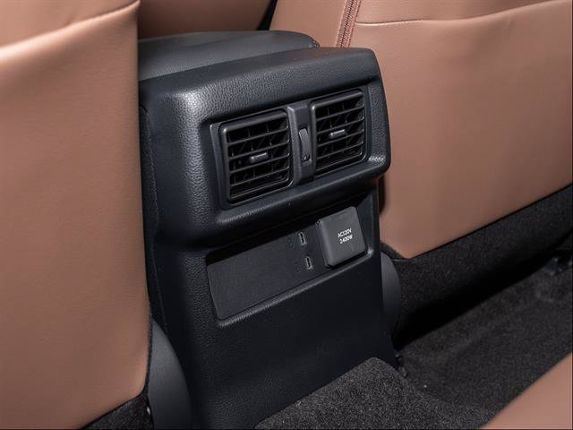 New 2026 Toyota 4Runner Limited w/ Tow Technology Package AWD/4WD image 21