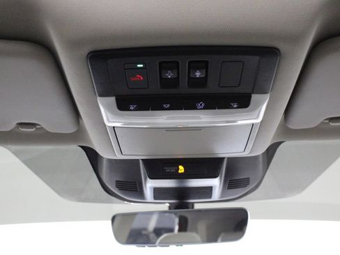 Used 2023 Nissan Rogue SV w/ SV Premium B Package FWD image 25