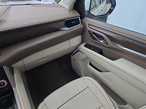 Certified 2021 GMC Yukon Denali w/ LPO, Illumination Package image 14