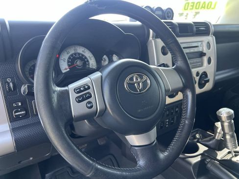Used 2008 Toyota FJ Cruiser 4WD image 27