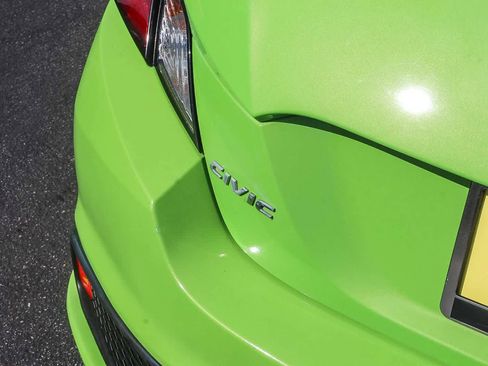 Used 2017 Honda Civic EX-T image 9