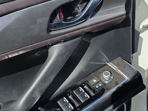 Used 2018 MAZDA CX-9 Grand Touring FWD image 15