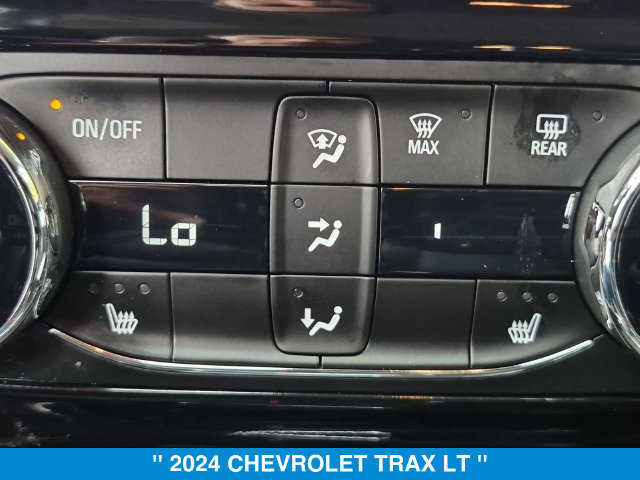 Used 2024 Chevrolet Trax LT w/ LT Convenience Package FWD image 23